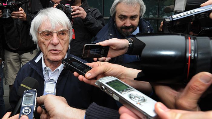 Βαριές οι κατηγορίες πάνω από τον Bernie Ecclestone για την δωροδοκία του πρώην τραπεζίτη της F1, Gerhard Gribkowsky.